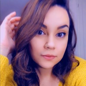 Meet your Posher, Mayra